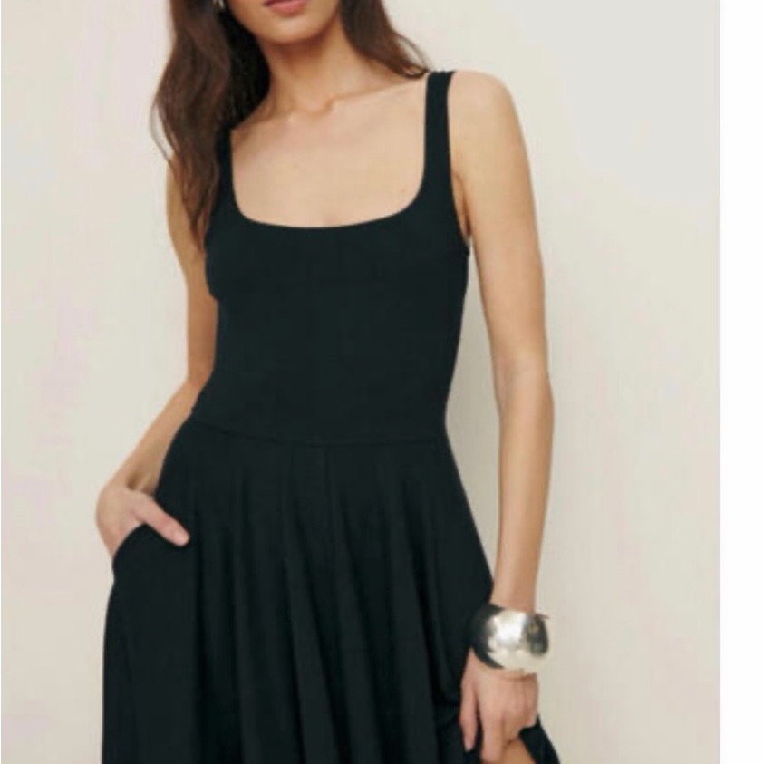 Reformation Black Scoop Neck Sleeveless Midi Dress With Pockets